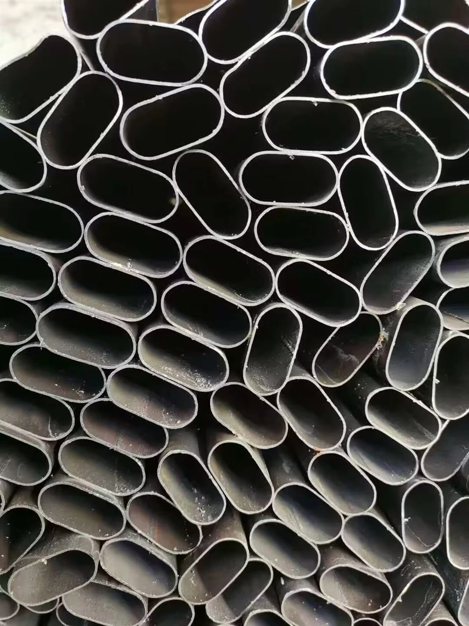 Q235B Elliptical Straight Seam ERW Welded Steel Pipe